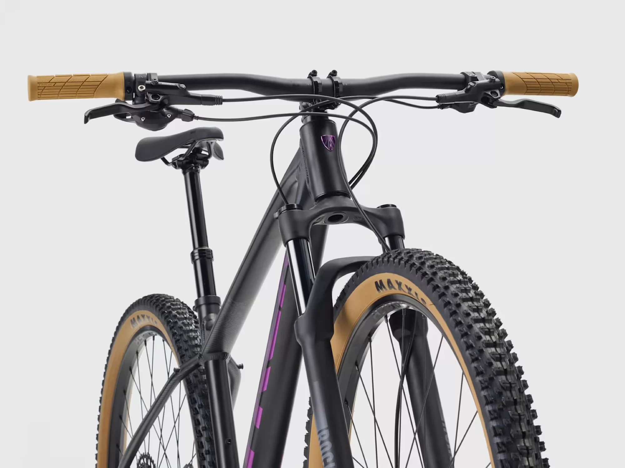 TREK Marlin 7 Gen 3 2026 Matte Dark Web'Gloss Splatter -XL - Slika 3
