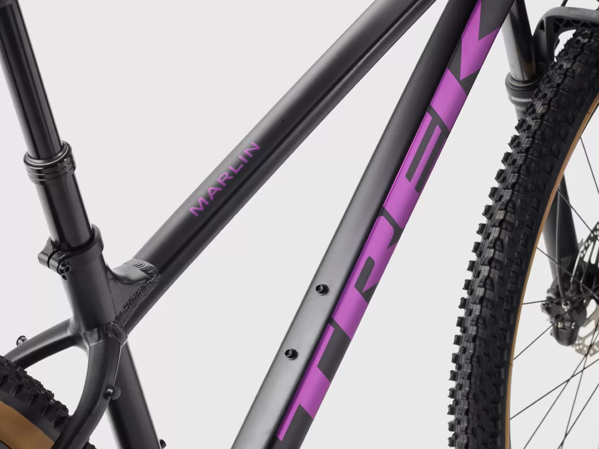 TREK Marlin 7 Gen 3 2026 Matte Dark Web'Gloss Splatter -XL - Slika 6